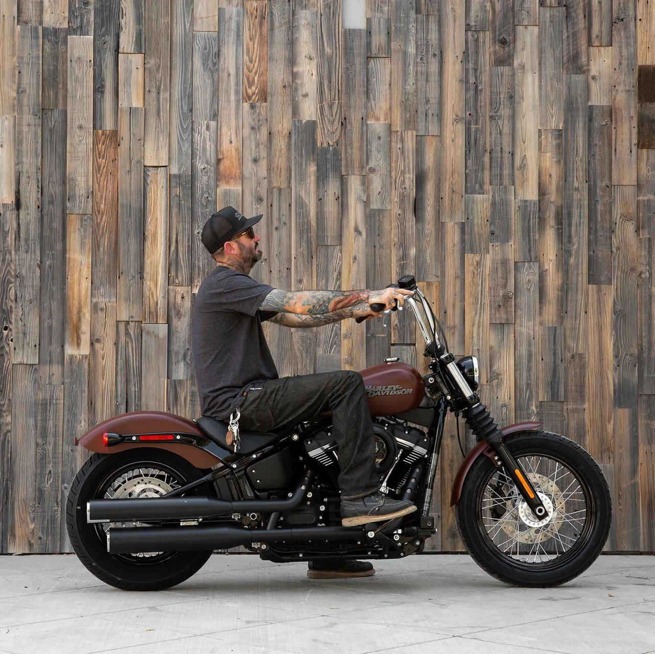 Biltwell - 12" Chrome 1" Ape Hanger Handlebars W/ TBW Plugs 6 Biltwell - 12" Chrome 1" Ape Hanger Handlebars W/ TBW Plugs - Image 6