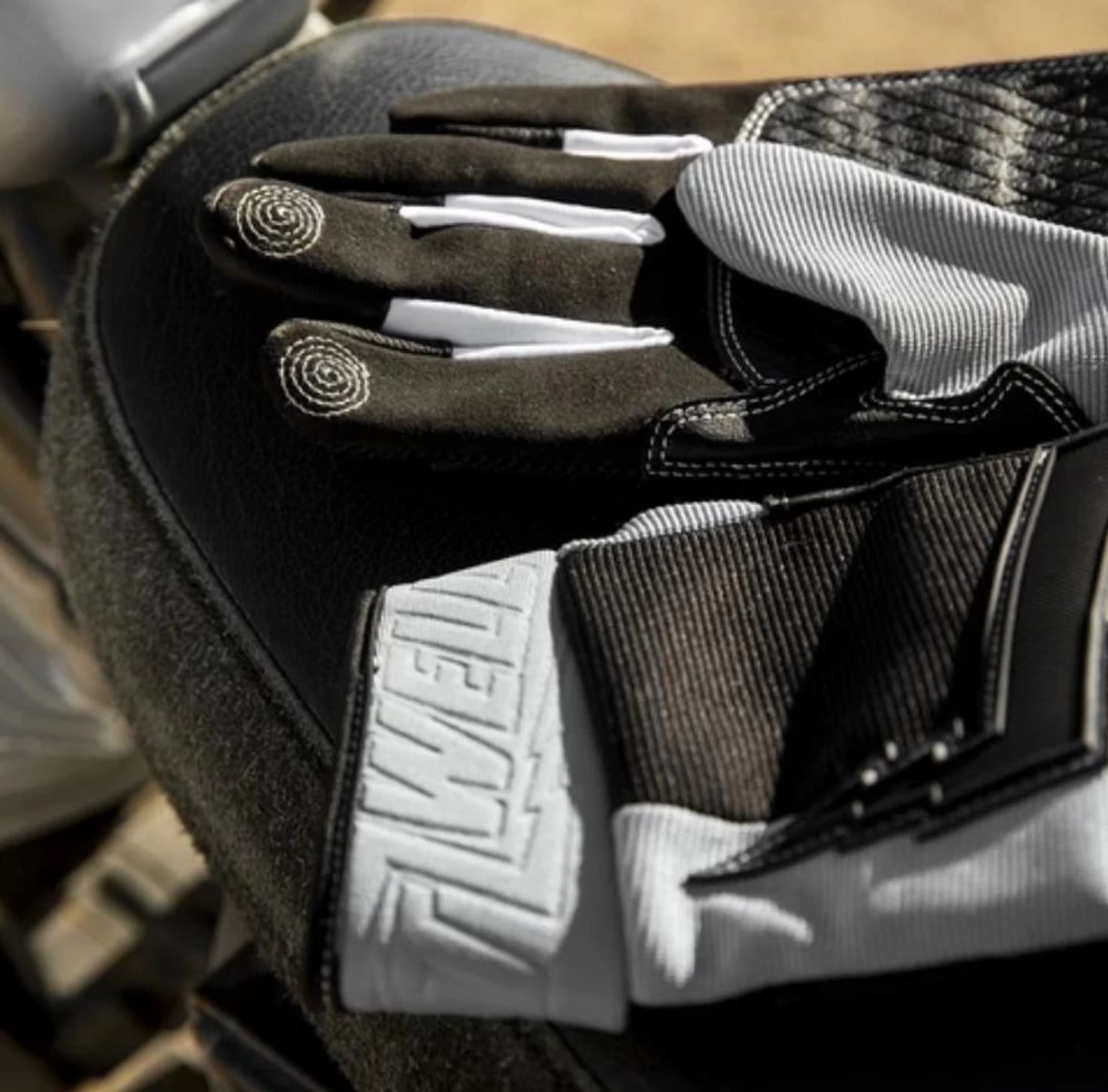 Biltwell Baja Gloves - Gray/Black 9 Biltwell Baja Gloves - Gray/Black - Image 9