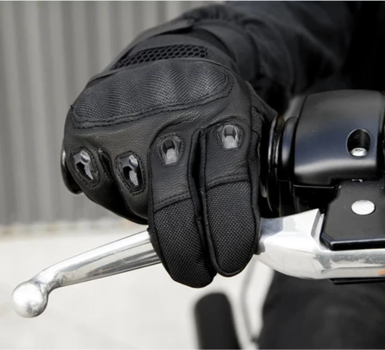 Biltwell Bridgeport Gloves - Black 16 Biltwell Bridgeport Gloves - Black - Image 16