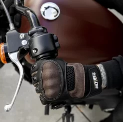 Biltwell Bridgeport Gloves - Chocolate/Black -Next stop, Motorcycle riding. biltwell bridgeport gloves chocolateblack 65725.1690491026