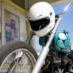 Biltwell - Gringo SV Helmet - Gloss White -Next stop, Motorcycle riding. biltwell gringo sv helmet gloss white 06175.1692982341