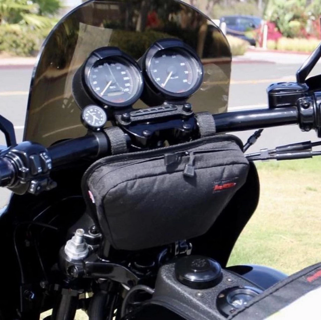 Moto Pockets - T-Bar Bag - Black 2 Moto Pockets - T-Bar Bag - Black - Image 2