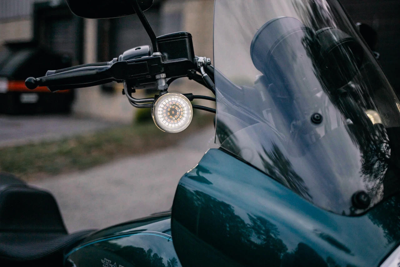 Motorcycle Supply Co. - Harley LED Turn Signal Insert - 1157 (Dual Filament) - White/ Yellow 5 Motorcycle Supply Co. - Harley LED Turn Signal Insert - 1157 (Dual Filament) - White/ Yellow - Image 5