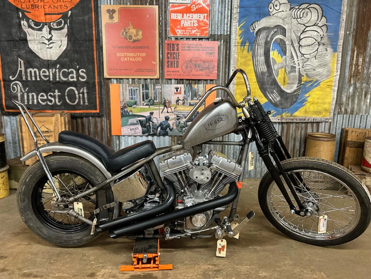 V-Twin - Chopper "Hummer" 2.5 Gallon Gas Tank 5 V-Twin - Chopper "Hummer" 2.5 Gallon Gas Tank - Image 5