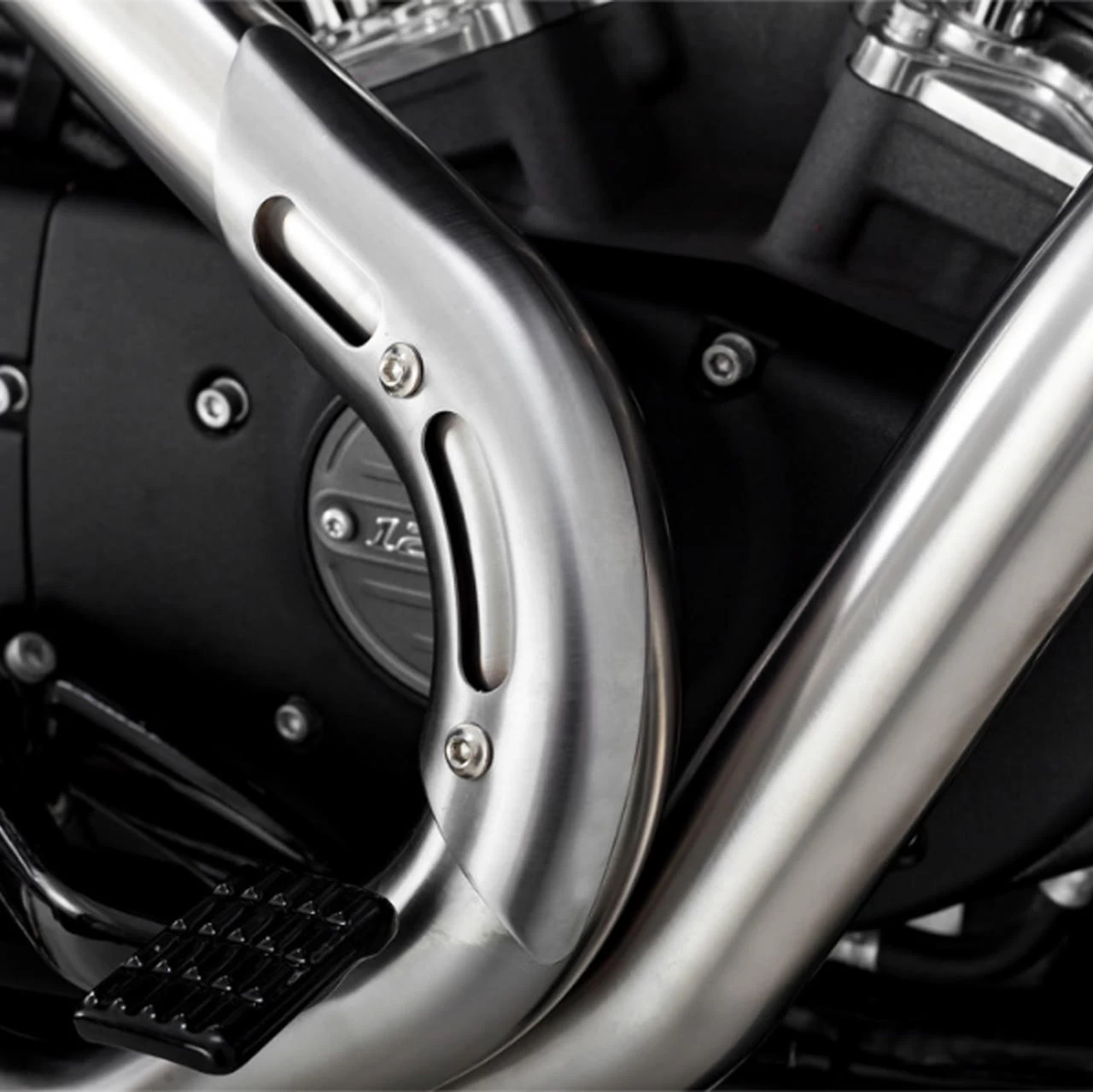 Vance And Hines - Brushed Stainless Steel 2-Into-1 Upsweep Exhaust System Fits '14 & Up Sportster Models 3 Vance And Hines - Brushed Stainless Steel 2-Into-1 Upsweep Exhaust System Fits '14 & Up Sportster Models - Image 3